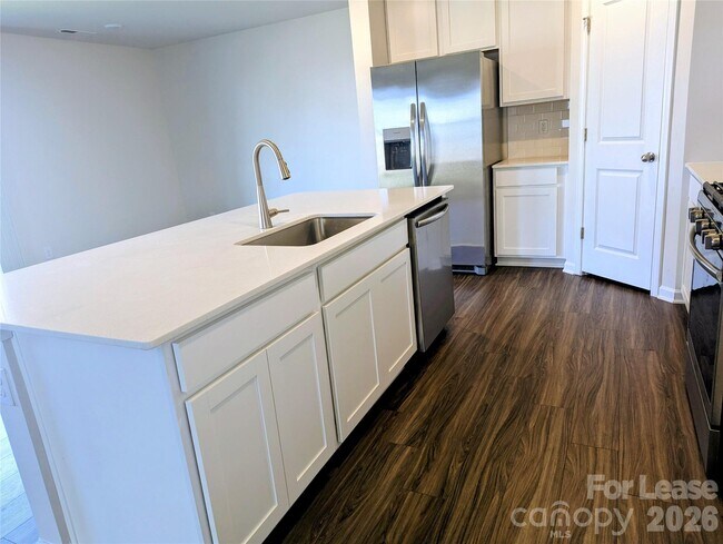 Building Photo - 107 Tallulah Ct