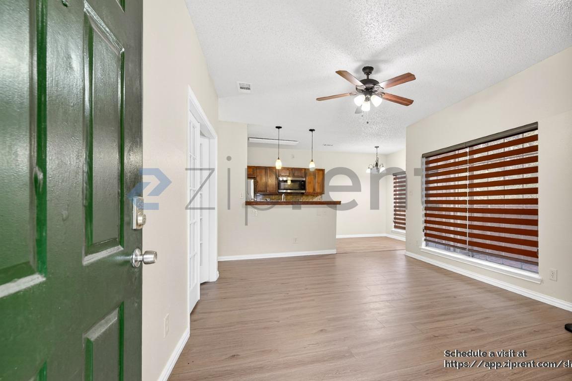 Building Photo - 4101 Esters Rd