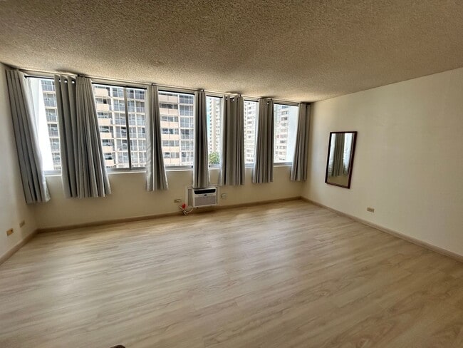 Building Photo - Kapiolani Terrace