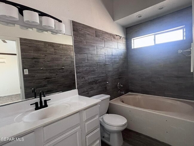 Building Photo - 403 Wisconsin Ct