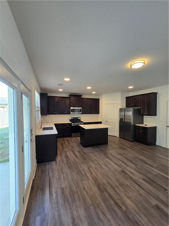 Building Photo - 1404 Slate Bend Dr