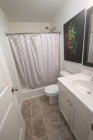 Building Photo - 138 5th Ave