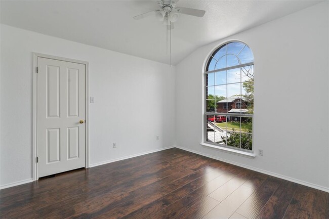 Building Photo - 7925 Osborne Dr