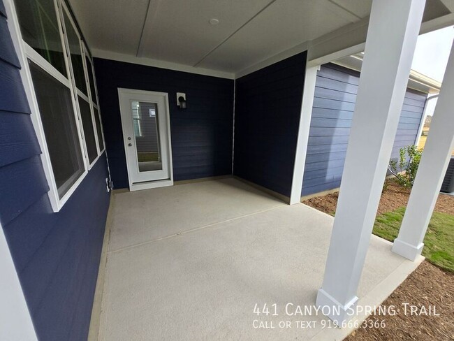 Building Photo - Charming 4 Bedroom Home Located In Wake Fo...