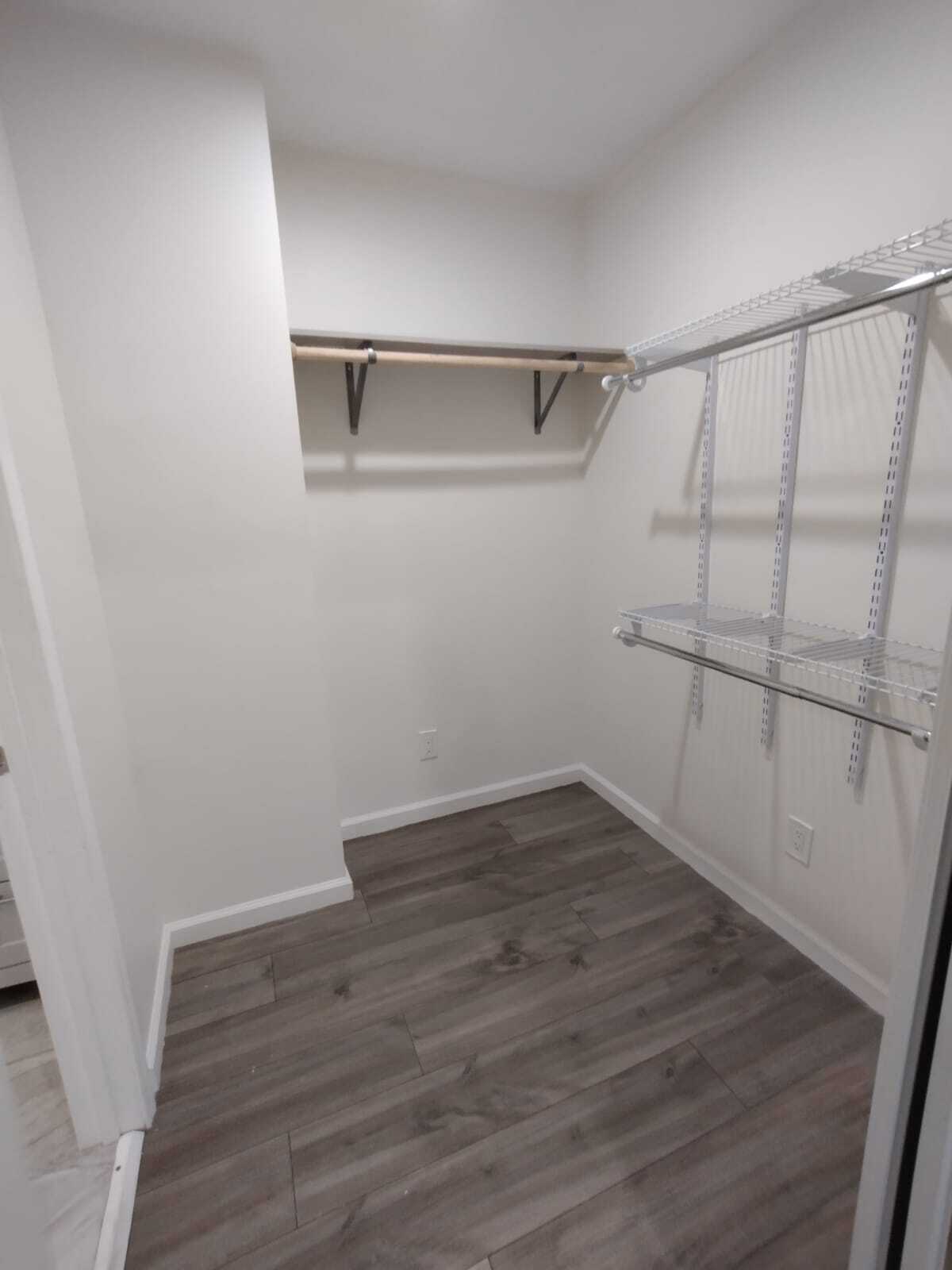 Walking closets - 5837 Riverton Ave