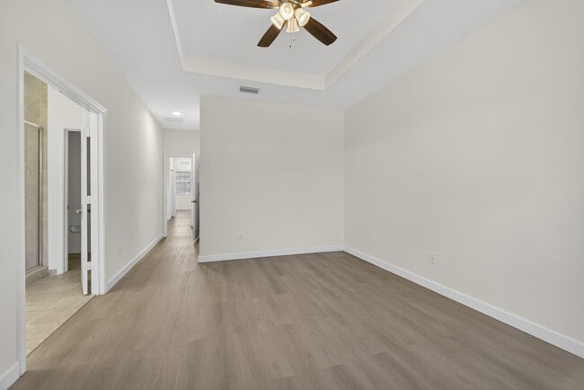 Building Photo - 10348 Wellington Parc Dr