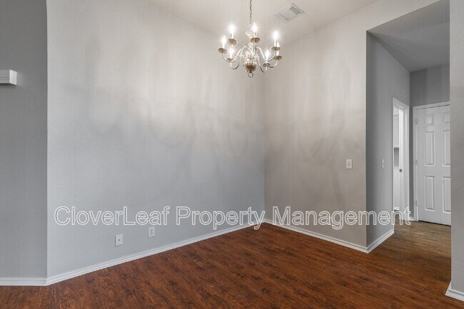 Building Photo - 21519 Rio Comal