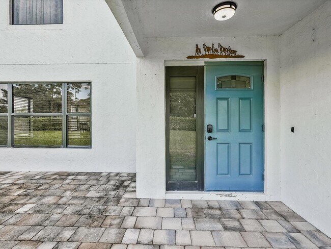 Building Photo - 1350 C Rd