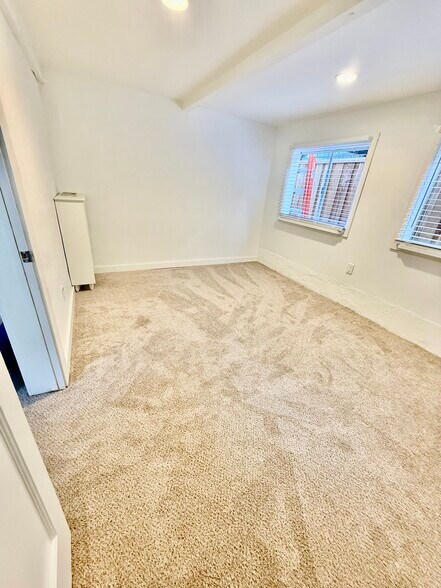 Bedroom 2 - 211 West End Ave