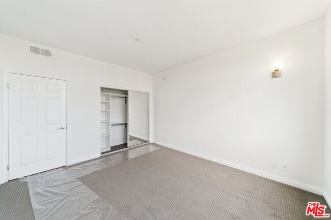 Building Photo - 1508 Greenfield Ave
