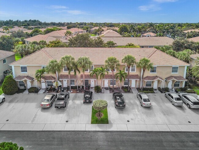 Building Photo - 326 SW 120th Ave