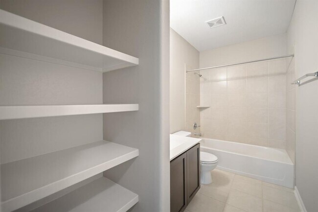 Building Photo - 30111 Saw Oaks Dr