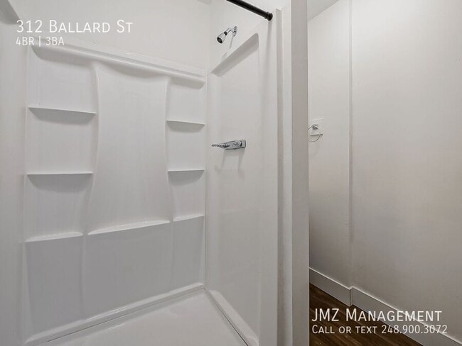 Building Photo - 312 Ballard St