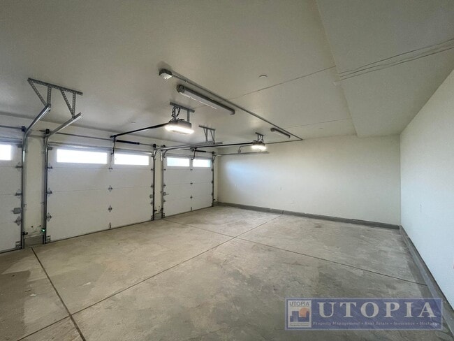 Building Photo - ROOM FOR RENT: Gorgeous, NEW Construction in Desirable, Sunny Prospect Heights!  Co-signers Accep...
