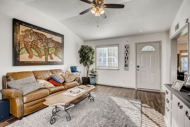 Building Photo - Updated Edgewater Home with Backyard Oasis