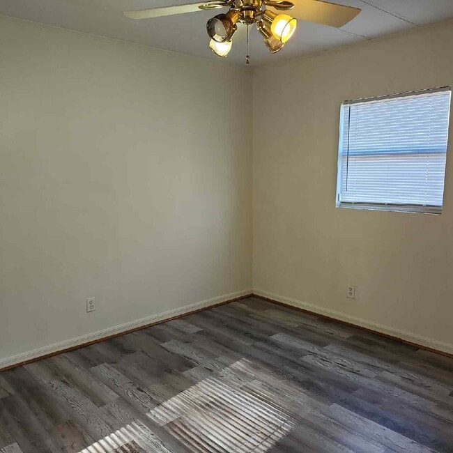 Building Photo - 85028 Patricia Ct