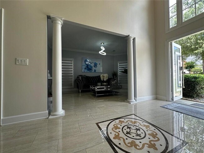 Building Photo - 2670 Turning Leaf Dr N West