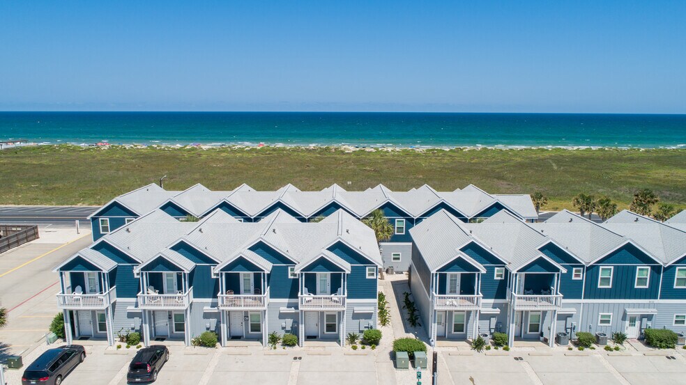 Building Photo - 15216 Beach Way Dr