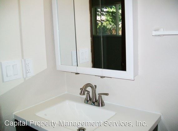 Building Photo - 3910-3948 SW Multnomah Blvd