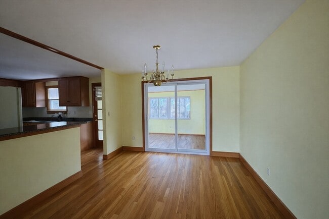 Building Photo - 7 Lee St