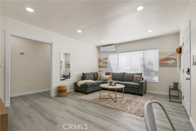 Building Photo - 3726 Ellis Ln