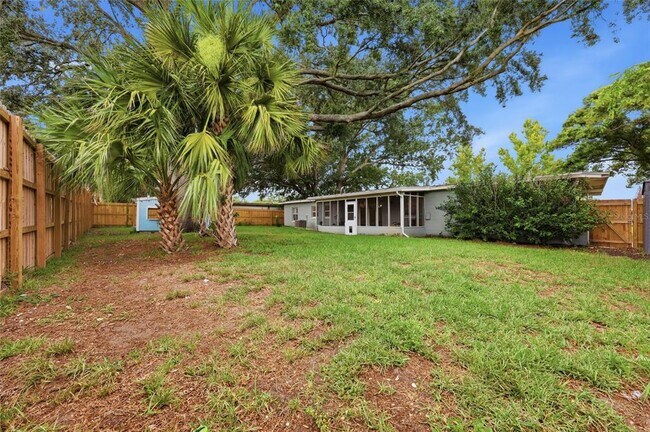 Building Photo - 712 Malone Dr