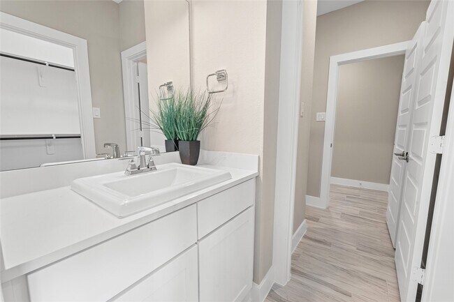 Building Photo - 29842 Kate Crk Ln