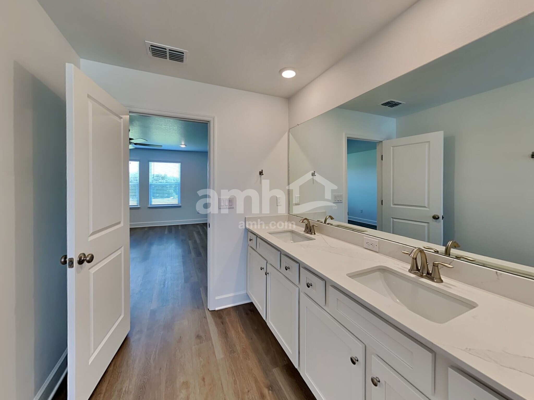 Building Photo - 37824 Dusty Saddle Ln