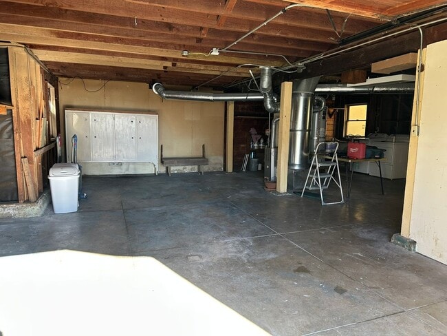 Building Photo - Mt Davidson Manor Home for Rent