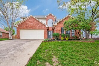 Building Photo - 6137 Pebble Creek Dr