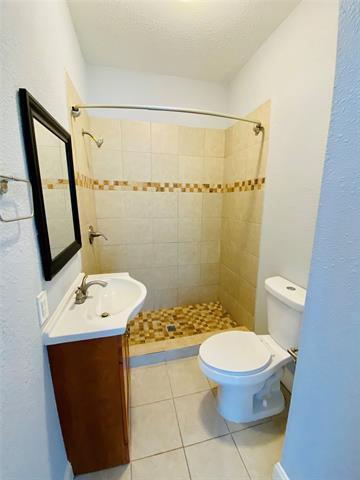 Building Photo - 4318 Junius St