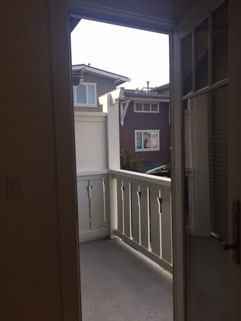 Building Photo - Live Upstairs, Work Downstairs: Rare Versatile Carpinteria Craftsman Townhouse!