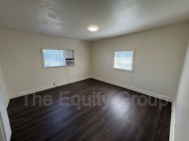 Building Photo - 10596 Ave 344