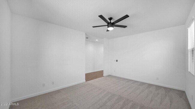 Building Photo - 13407 W Rowel Rd