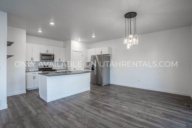 Building Photo - 578 Sugar Beet Dr
