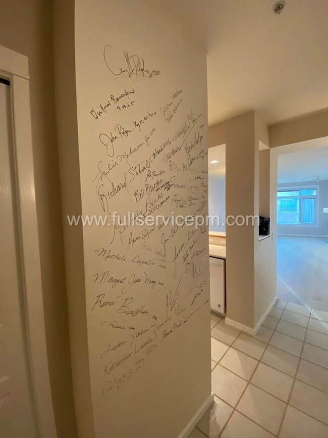 Building Photo - RARE OPENING at Waterfront Landing – Spacious Waterfront 1BR w/ Private Deck, Views & Direct Pike...