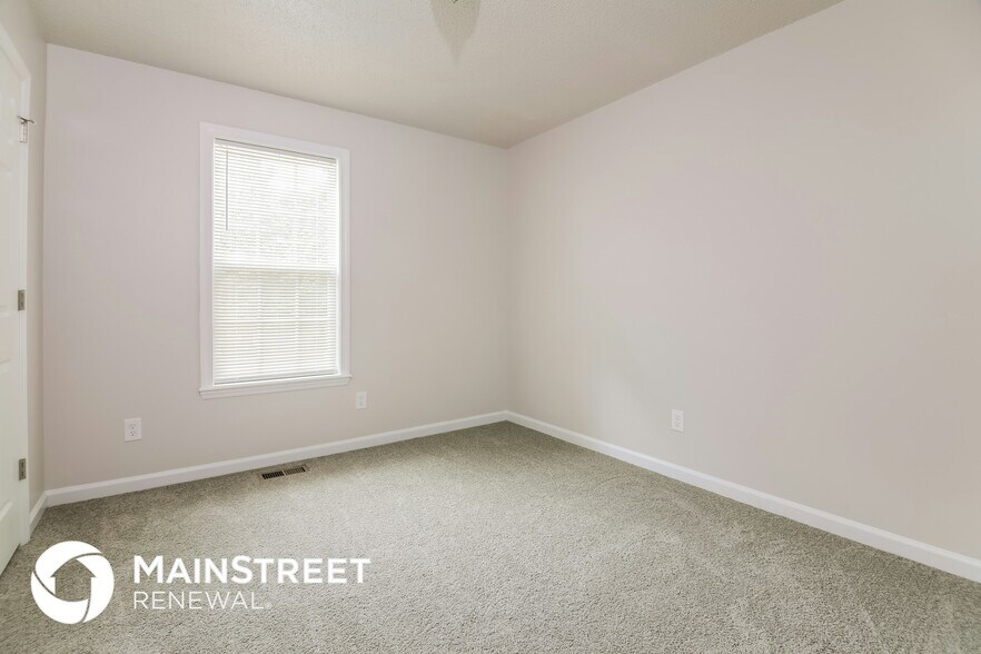 Building Photo - 5201 Pronghorn Ln