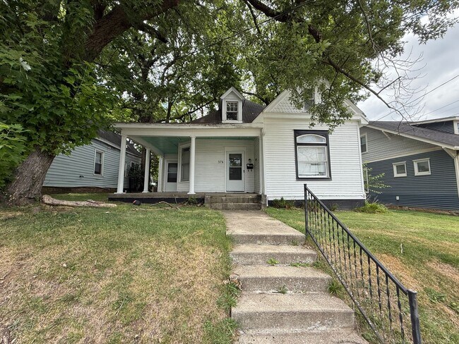 Building Photo - 376 Park Ave