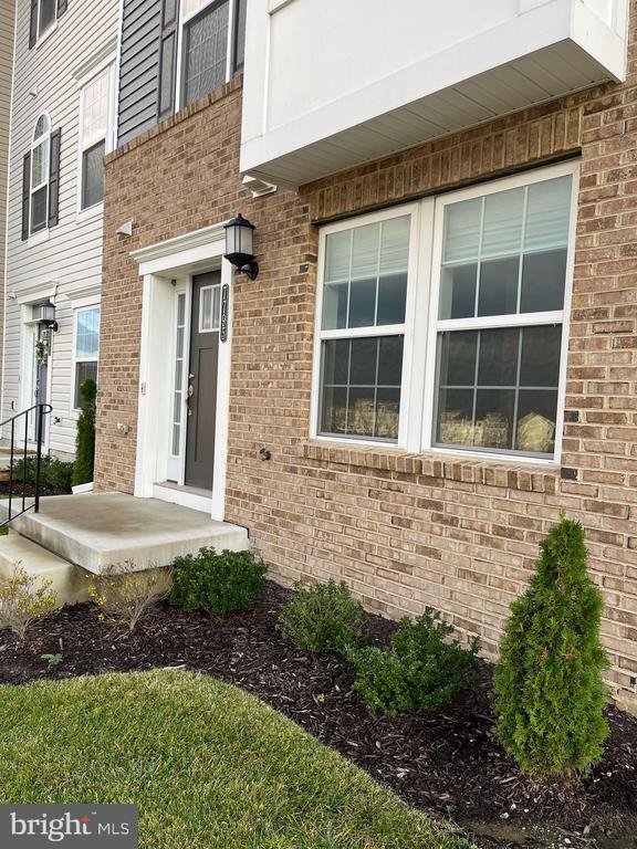 Primary Photo - 7795 Barrensdale Rd