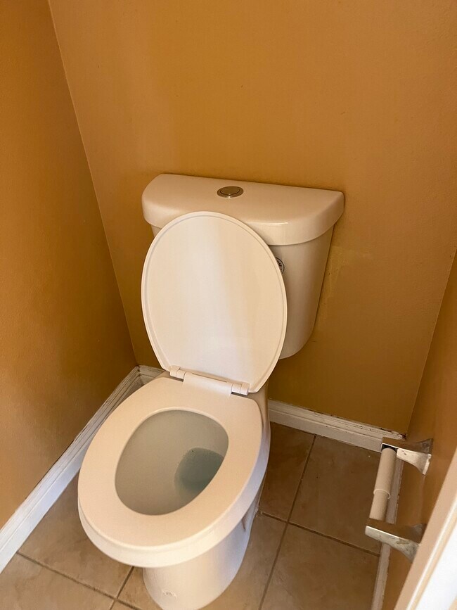 Building Photo - 383 Camden Ct