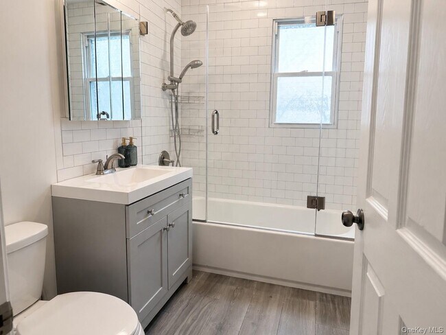 Building Photo - 48 Rosebud Ave