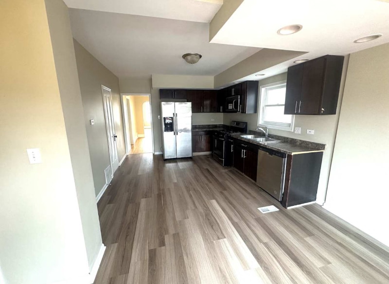 Building Photo - 6613 Fairfield Ave