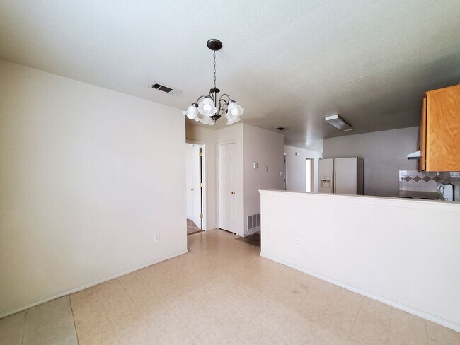 Building Photo - 3308 Hereford Ln