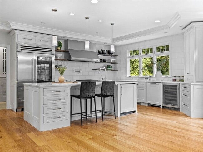 Building Photo - 93 W Goulding St