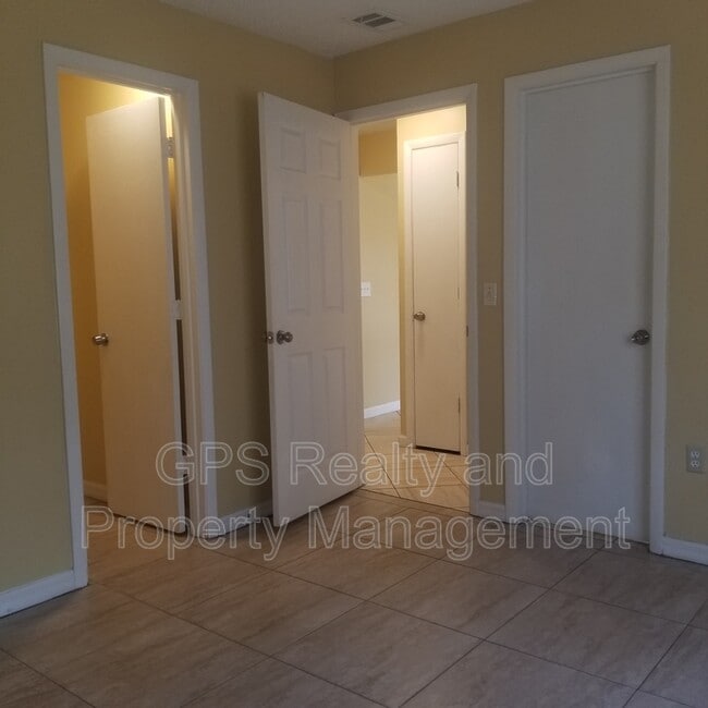 Building Photo - 12201 Coral Reef Dr