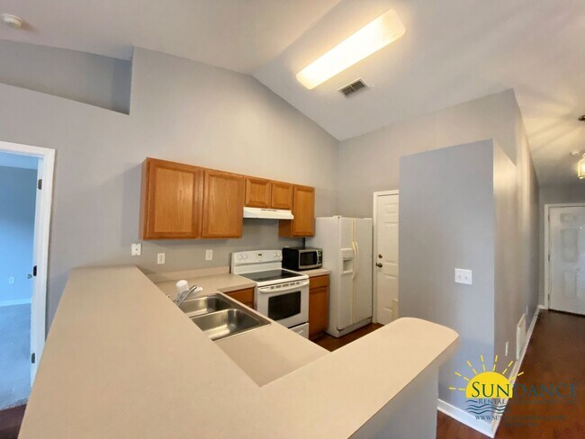 Building Photo - 156 Cabana Way