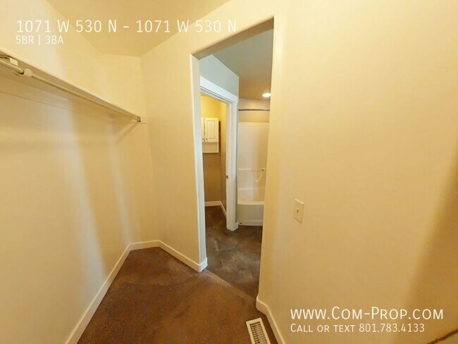 Building Photo - 1071 W 530 N