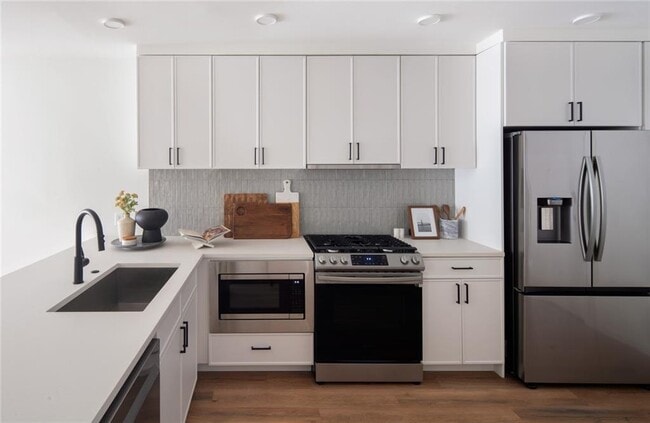 Building Photo - 1081 Juniper St NE