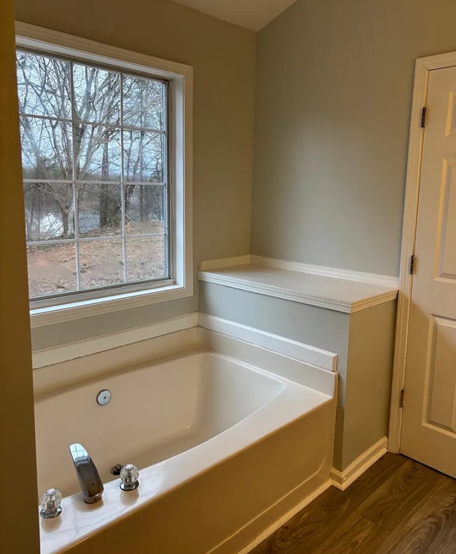 Building Photo - Bright & Move-In Ready Home with Private Backyard in the Heart of Dacula – Near Parks, Schools & ...