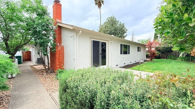 Building Photo - Charming 3BD/2BA, Single-Story, Ranch-Style Home in Broadmoor Area of San Ramon- Available NOW!